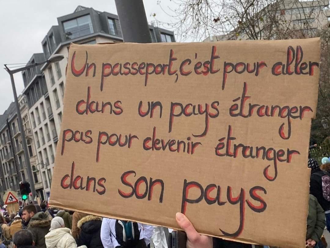 Étranger dans son propre pay...
